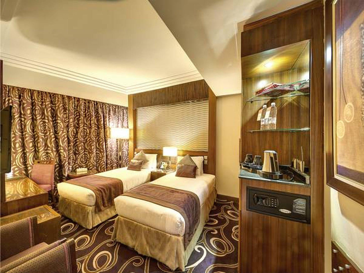 Clock Towers – Elaf Kinda Hotel